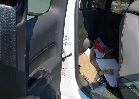 2018 Chevrolet Colorado from USA, damaged, VIN 1GCHSAEA2J1243163